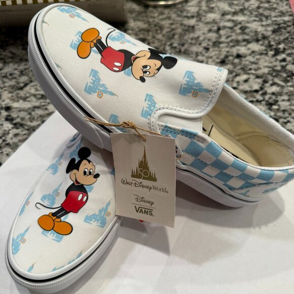 Disney Women's Vans NWT Size 7.5 - Picture 1 of 9